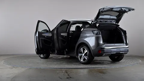 PEUGEOT 3008 1.2 Hybrid 136 GT e-DSC6