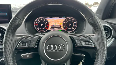 AUDI Q2 35 TFSI S Line S Tronic