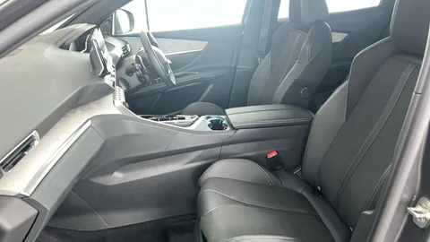 PEUGEOT 3008 1.2 Hybrid 136 GT e-DSC6