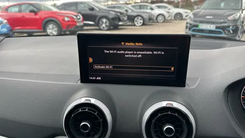 AUDI Q2 35 TFSI S Line S Tronic