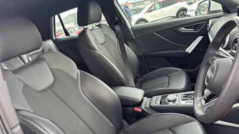 AUDI Q2 35 TFSI S Line S Tronic