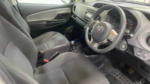 TOYOTA YARIS 1.0 VVT-i Active