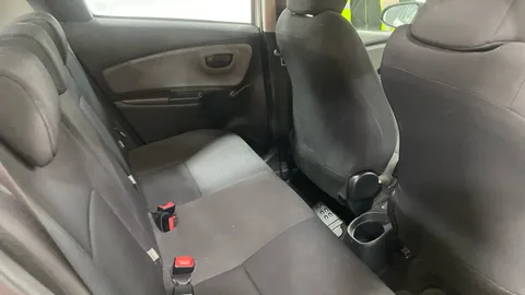 TOYOTA YARIS 1.0 VVT-i Active