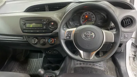 TOYOTA YARIS 1.0 VVT-i Active