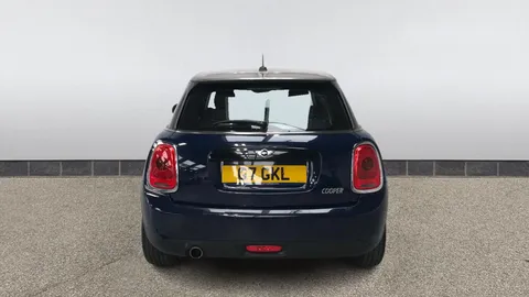 MINI HATCHBACK 1.5 Cooper Seven