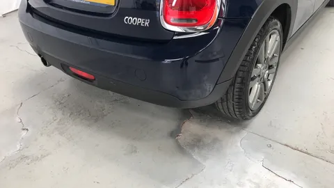 MINI HATCHBACK 1.5 Cooper Seven