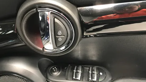 MINI HATCHBACK 1.5 Cooper Seven