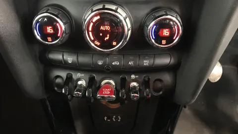 MINI HATCHBACK 1.5 Cooper Seven