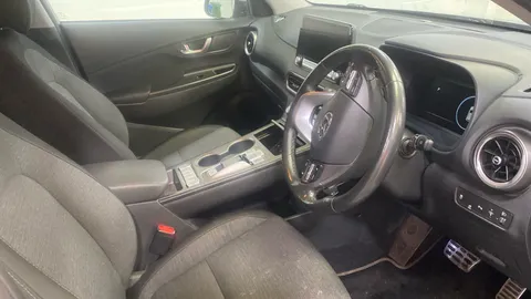 HYUNDAI KONA 150kW Premium 64kWh Auto