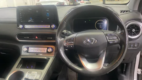 HYUNDAI KONA 150kW Premium 64kWh Auto