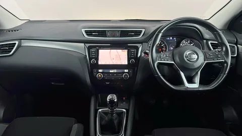 NISSAN QASHQAI 1.3 DiG-T N-Connecta