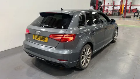 AUDI A3 30 TFSI 116 Black Edition