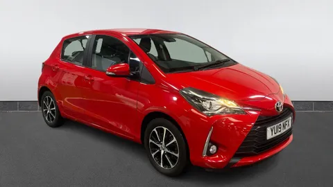 TOYOTA YARIS 1.5 VVT-i Icon Tech