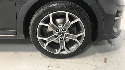 KIA XCEED 1.4T GDi ISG 3