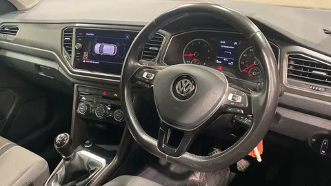 VOLKSWAGEN T-ROC 1.0 TSI Design