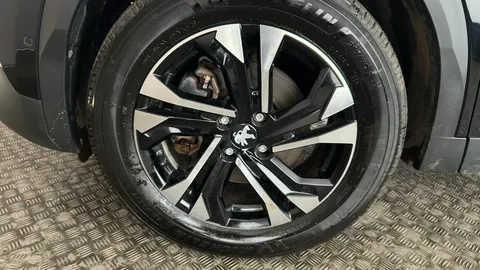 PEUGEOT 2008 100kW GT 50kWh Auto