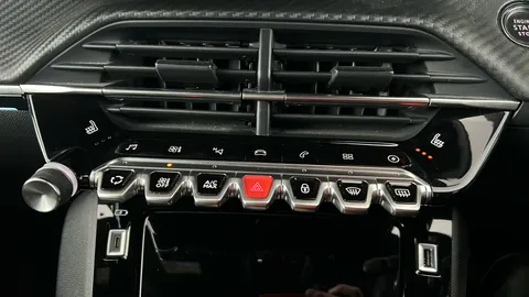 PEUGEOT 2008 100kW GT 50kWh Auto