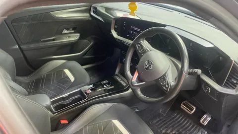 VAUXHALL MOKKA 100kW Ultimate 50kWh Auto