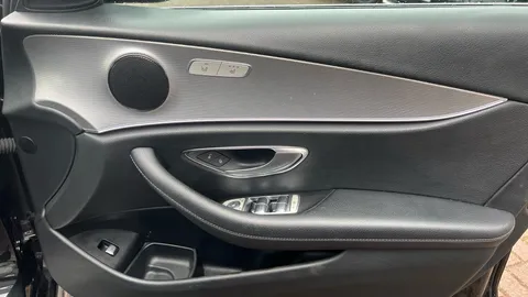 MERCEDES-BENZ E CLASS E 200 SE 9G-Tronic