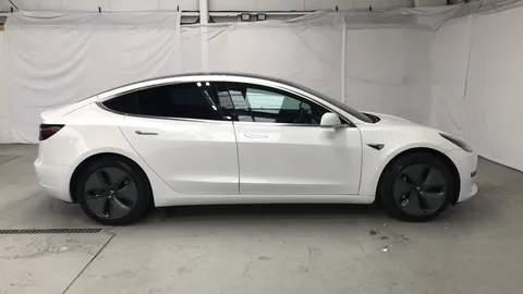 TESLA MODEL 3 Standard Plus Auto