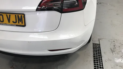 TESLA MODEL 3 Standard Plus Auto