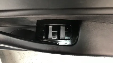 TESLA MODEL 3 Standard Plus Auto