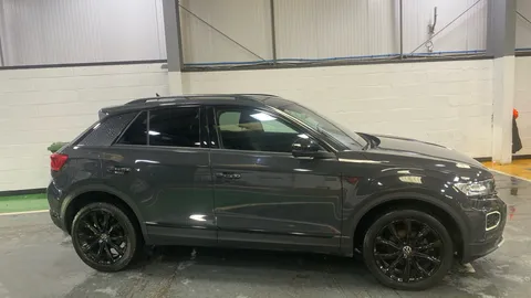 VOLKSWAGEN T-ROC 1.0 TSI 110 Black Edition