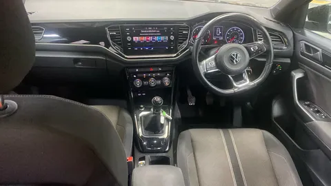 VOLKSWAGEN T-ROC 1.0 TSI 110 Black Edition