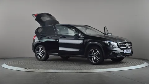 MERCEDES-BENZ GLA GLA 180 Urban Edition Auto