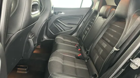 MERCEDES-BENZ GLA GLA 180 Urban Edition Auto