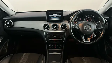 MERCEDES-BENZ GLA GLA 180 Urban Edition Auto