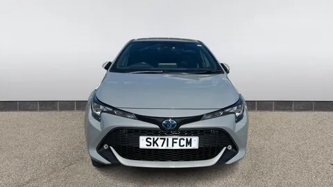 TOYOTA COROLLA 1.8 VVT-i Hybrid Design CVT