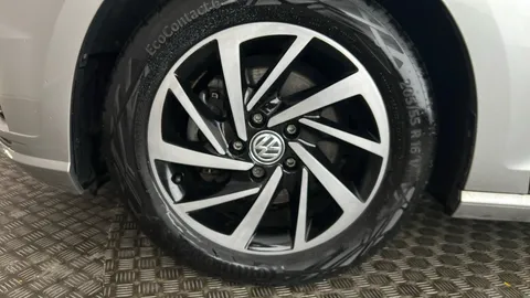 VOLKSWAGEN GOLF 1.5 TSI EVO Match Edition