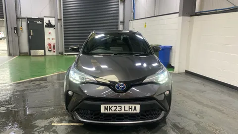 TOYOTA C-HR 1.8 Hybrid Icon CVT