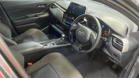 TOYOTA C-HR 1.8 Hybrid Icon CVT