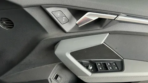 AUDI A3 40 TFSI e S Line S Tronic