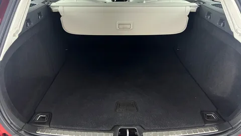 VOLVO V60 2.0 D3 Momentum Auto