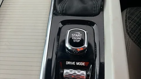 VOLVO V60 2.0 D3 Momentum Auto