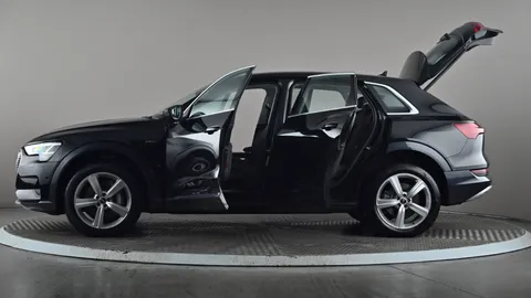 AUDI E-TRON 300kW 55 Quattro 95kWh Technik Auto