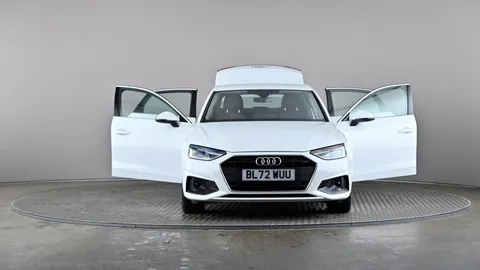 AUDI A4 35 TFSI Technik S Tronic