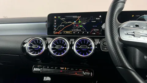 MERCEDES-BENZ A CLASS A180 AMG Line Executive Edition Auto