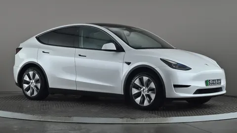 TESLA MODEL Y RWD Auto