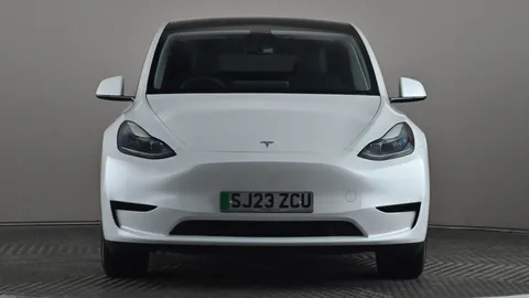 TESLA MODEL Y RWD Auto
