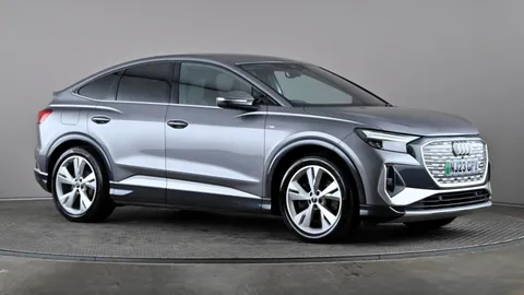 AUDI Q4 150kW 40 82kWh S Line Auto