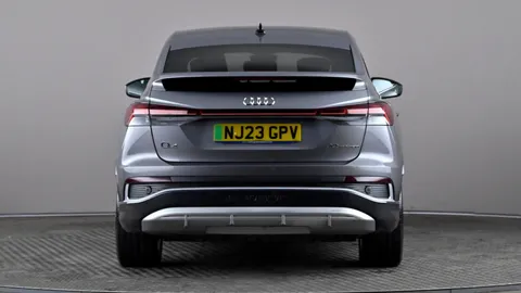 AUDI Q4 150kW 40 82kWh S Line Auto