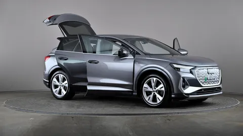 AUDI Q4 150kW 40 82kWh S Line Auto