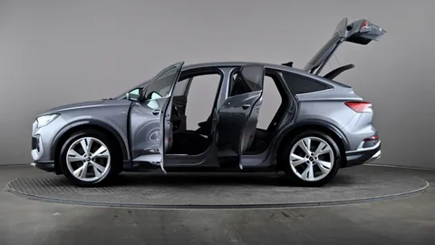 AUDI Q4 150kW 40 82kWh S Line Auto