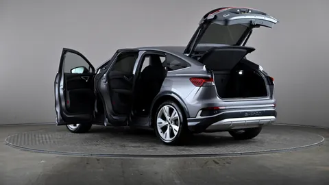 AUDI Q4 150kW 40 82kWh S Line Auto