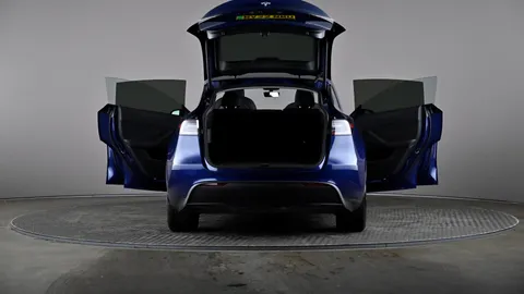 TESLA MODEL Y Long Range AWD Auto
