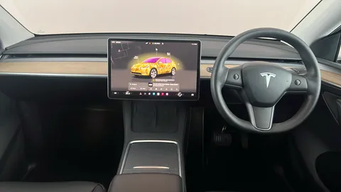 TESLA MODEL Y Long Range AWD Auto